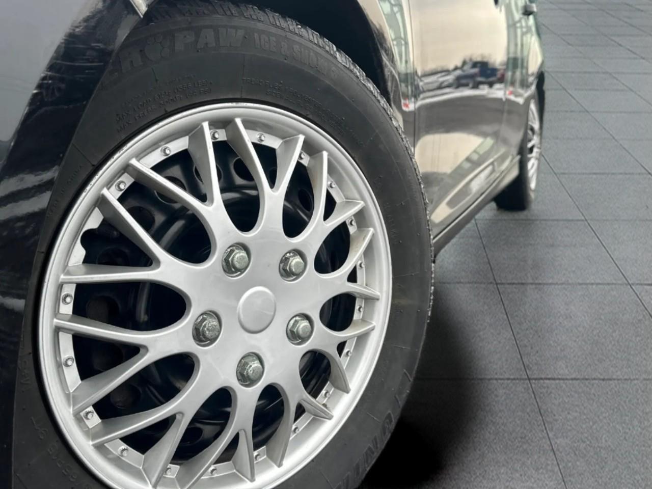 2016 Ford Focus Titanium 4dr Hatchback Photo