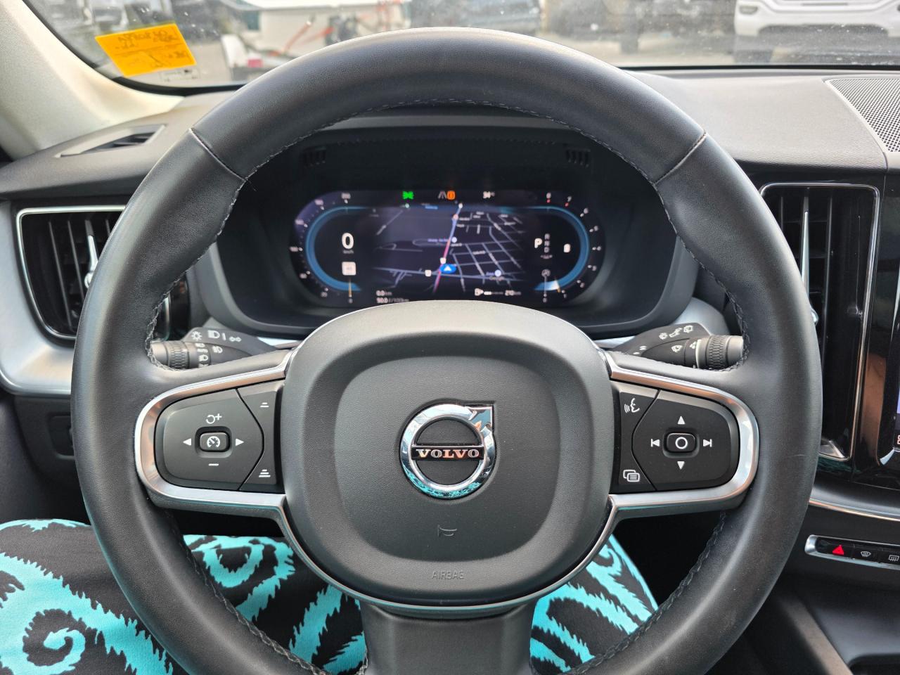 2022 Volvo XC60 B6 Momentum 4dr All-Wheel Drive Photo