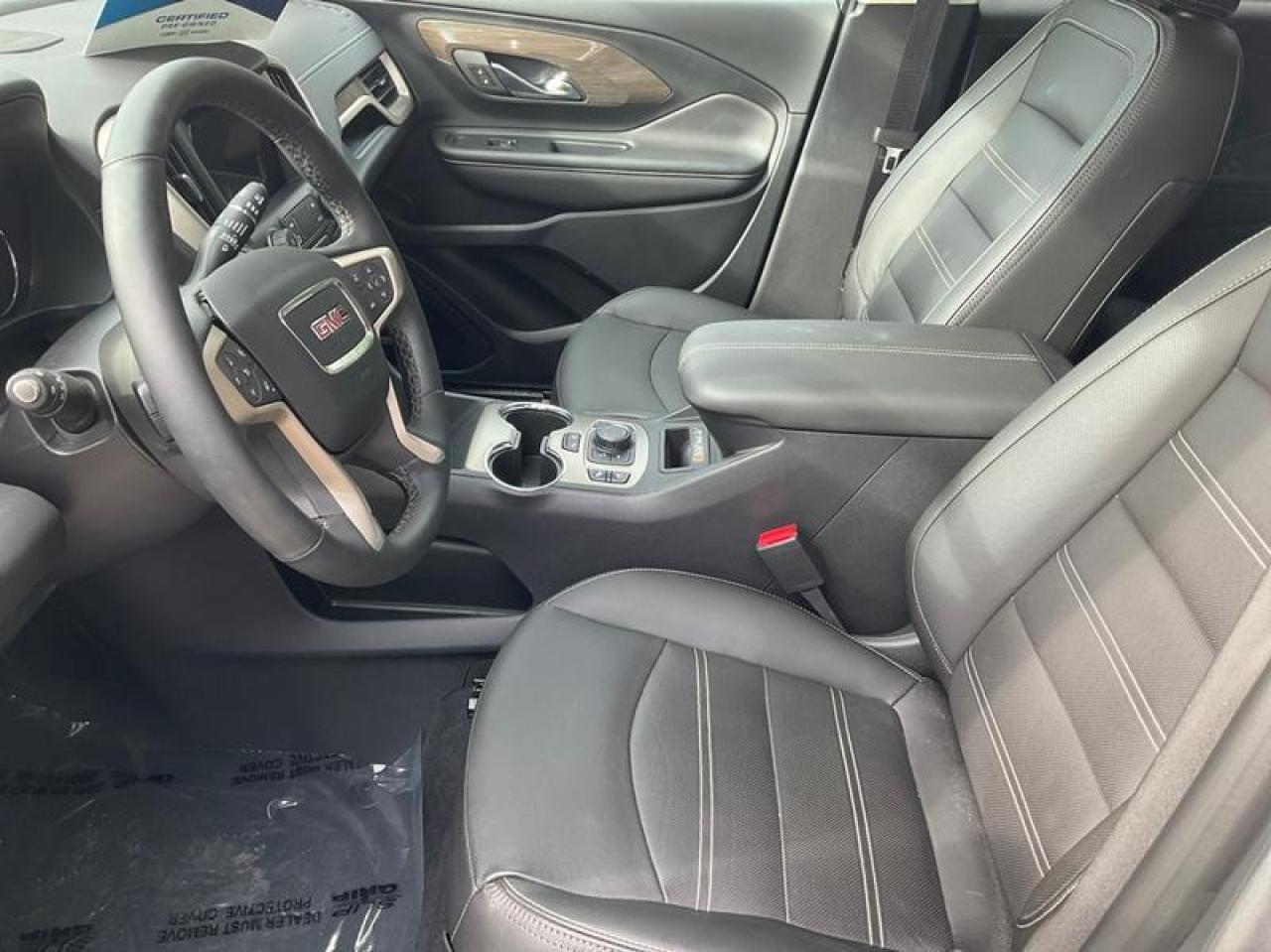 2024 GMC Terrain Denali Photo