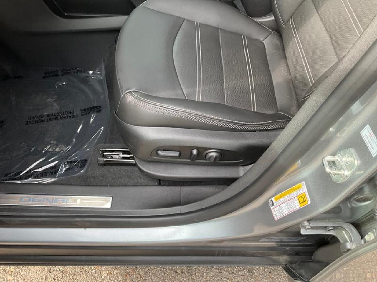 2024 GMC Terrain Denali Photo