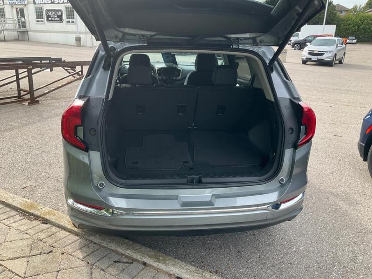 2024 GMC Terrain Denali Photo