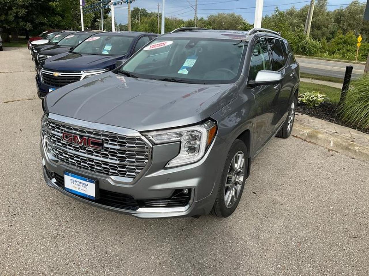 2024 GMC Terrain Denali Photo0