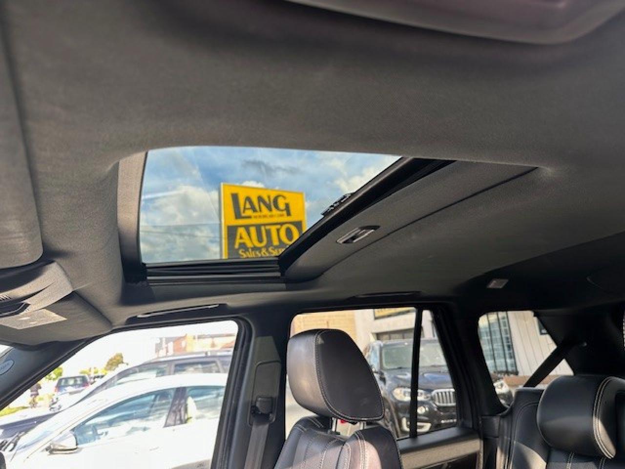 2013 Land Rover Range Rover Sport HSE 4dr 4x4 Photo