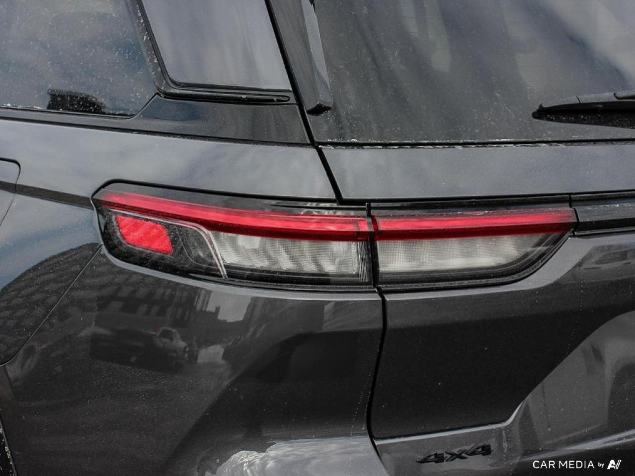 2025 Jeep Grand Cherokee Laredo 4dr 4x4 Photo