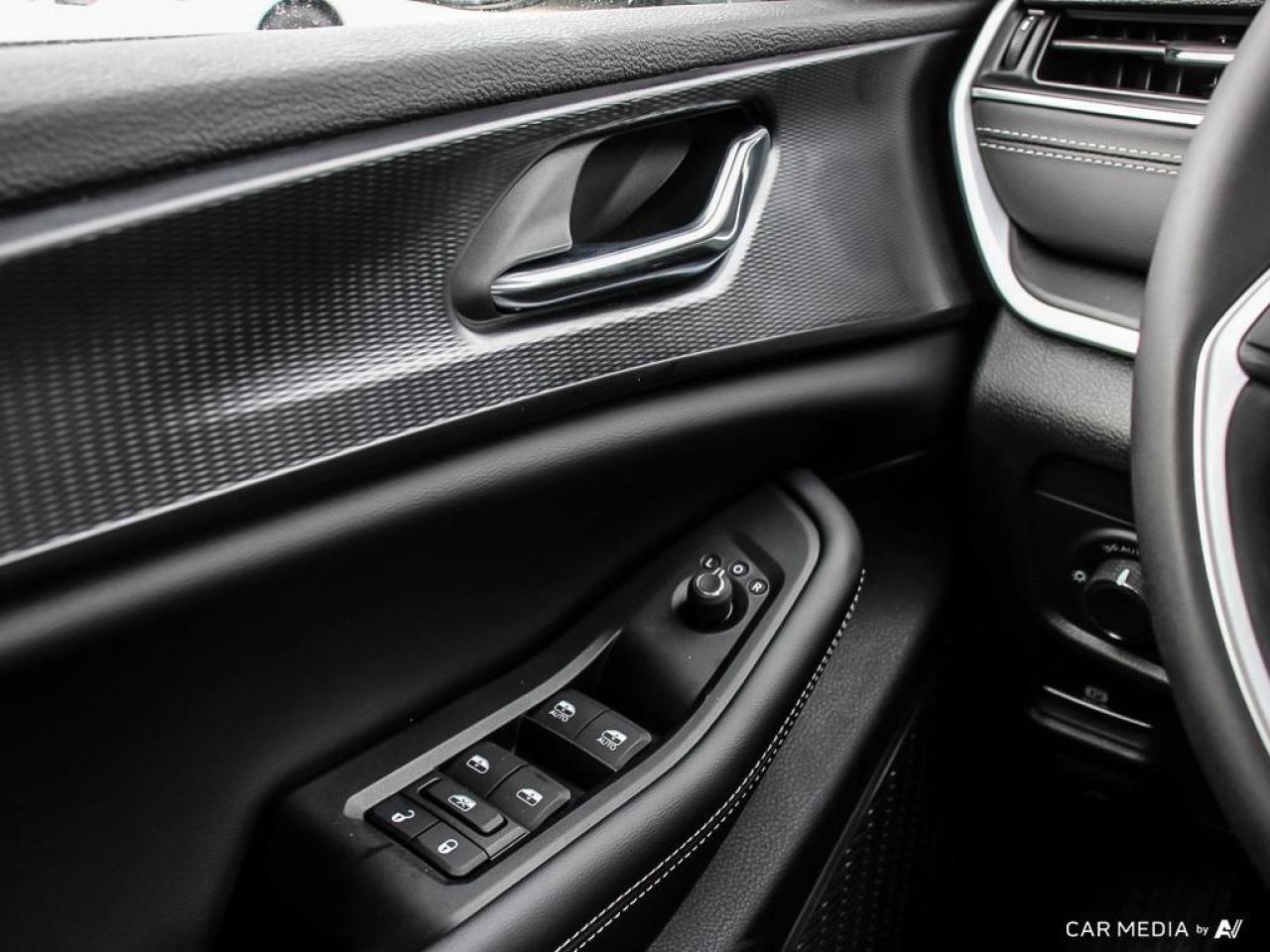 2025 Jeep Grand Cherokee Laredo 4dr 4x4 Photo