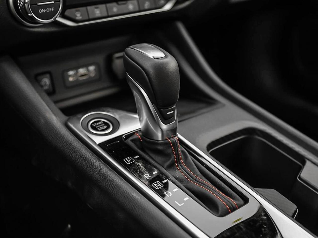 2025 Nissan Sentra SR 4dr Sedan Photo