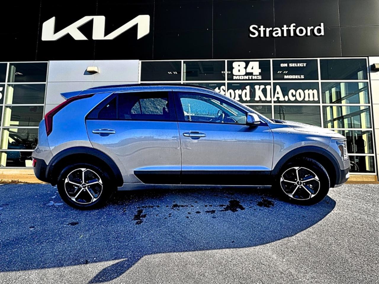 2025 Kia Niro Plug-In Hybrid EX Photo