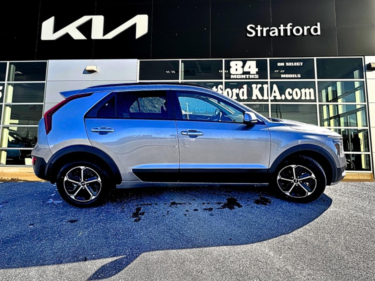 2025 Kia Niro Plug-In Hybrid EX Photo