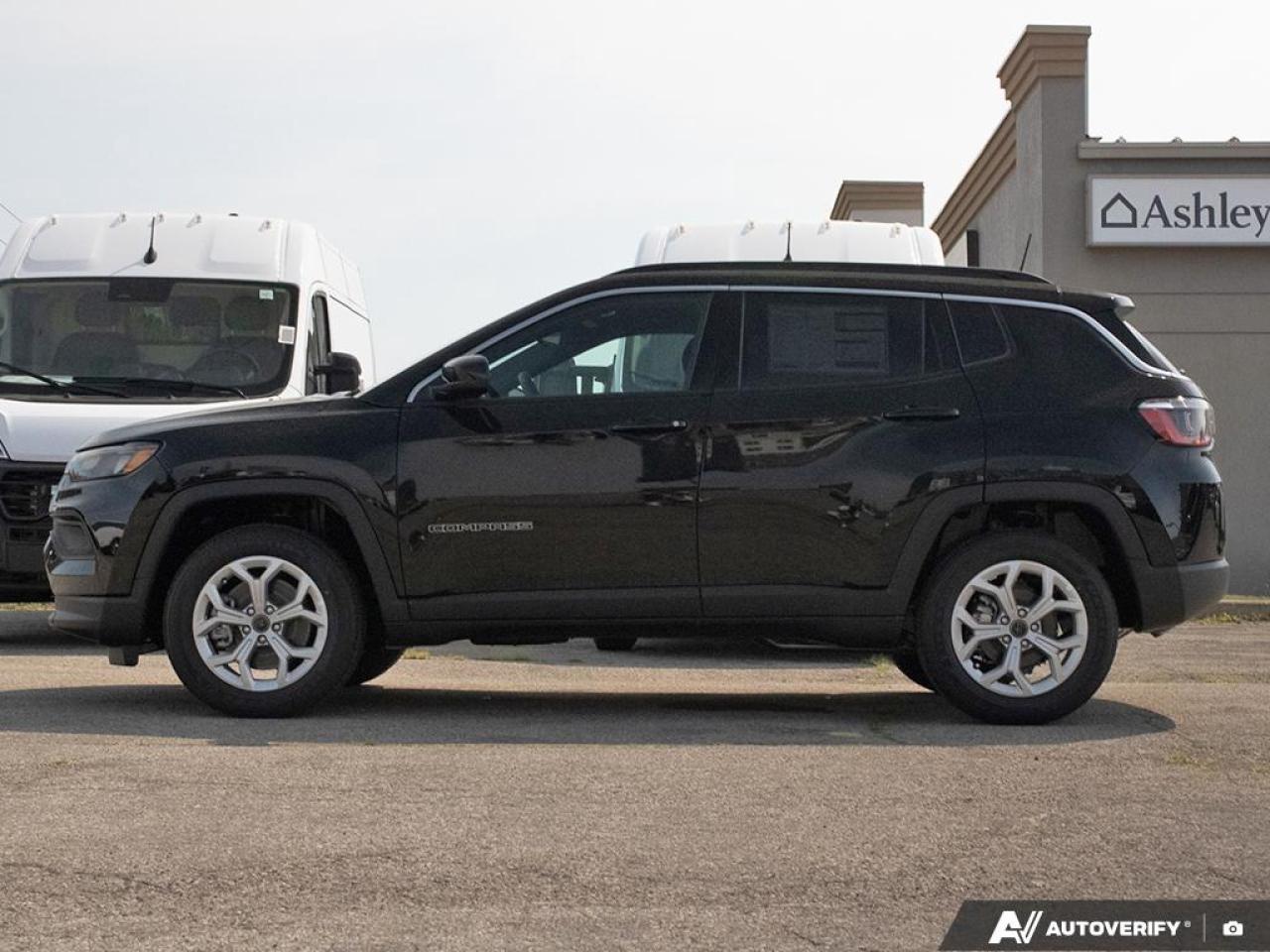 2025 Jeep Compass North 4dr 4x4 Photo2