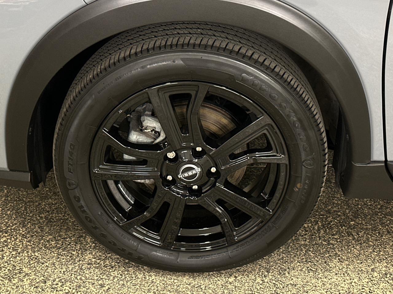 2024 Nissan Kicks SR 4dr Front-Wheel Drive Photo