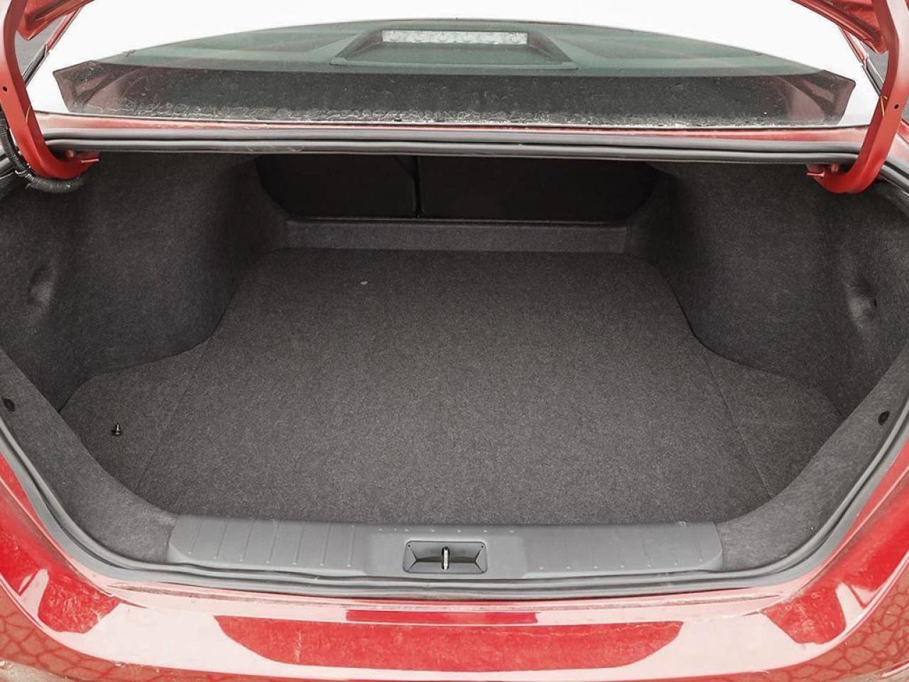 2025 Nissan Sentra SV 4DR SEDAN Photo