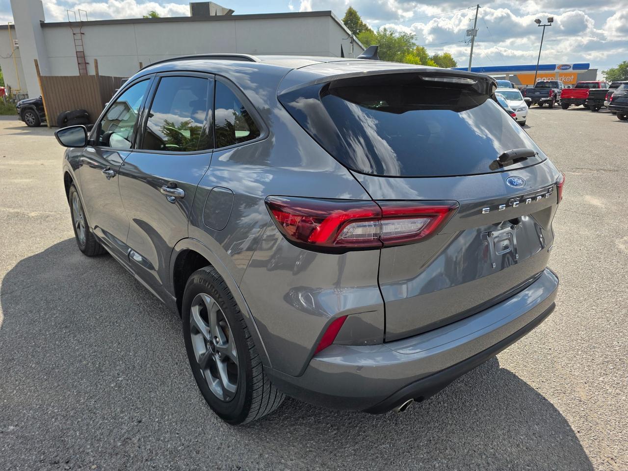2023 Ford Escape ST-Line 4dr All-Wheel Drive Photo