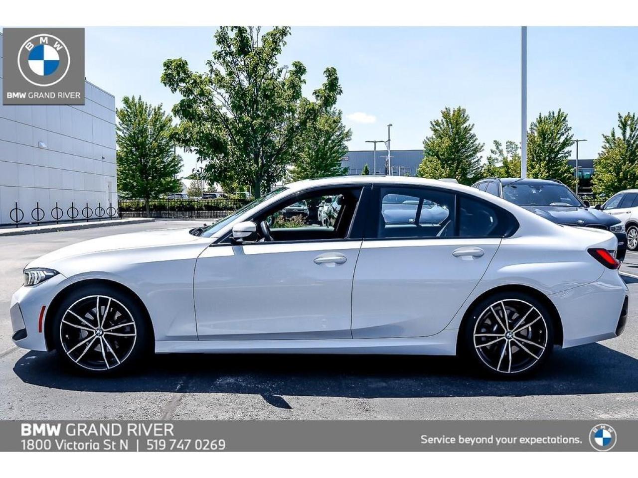 2024 BMW 330 i xDrive 4dr All-Wheel Drive Sedan Photo4