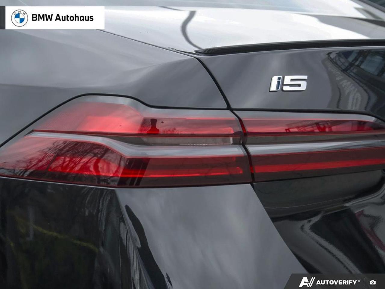 2024 BMW i5 M60 xDrive Sedan Photo