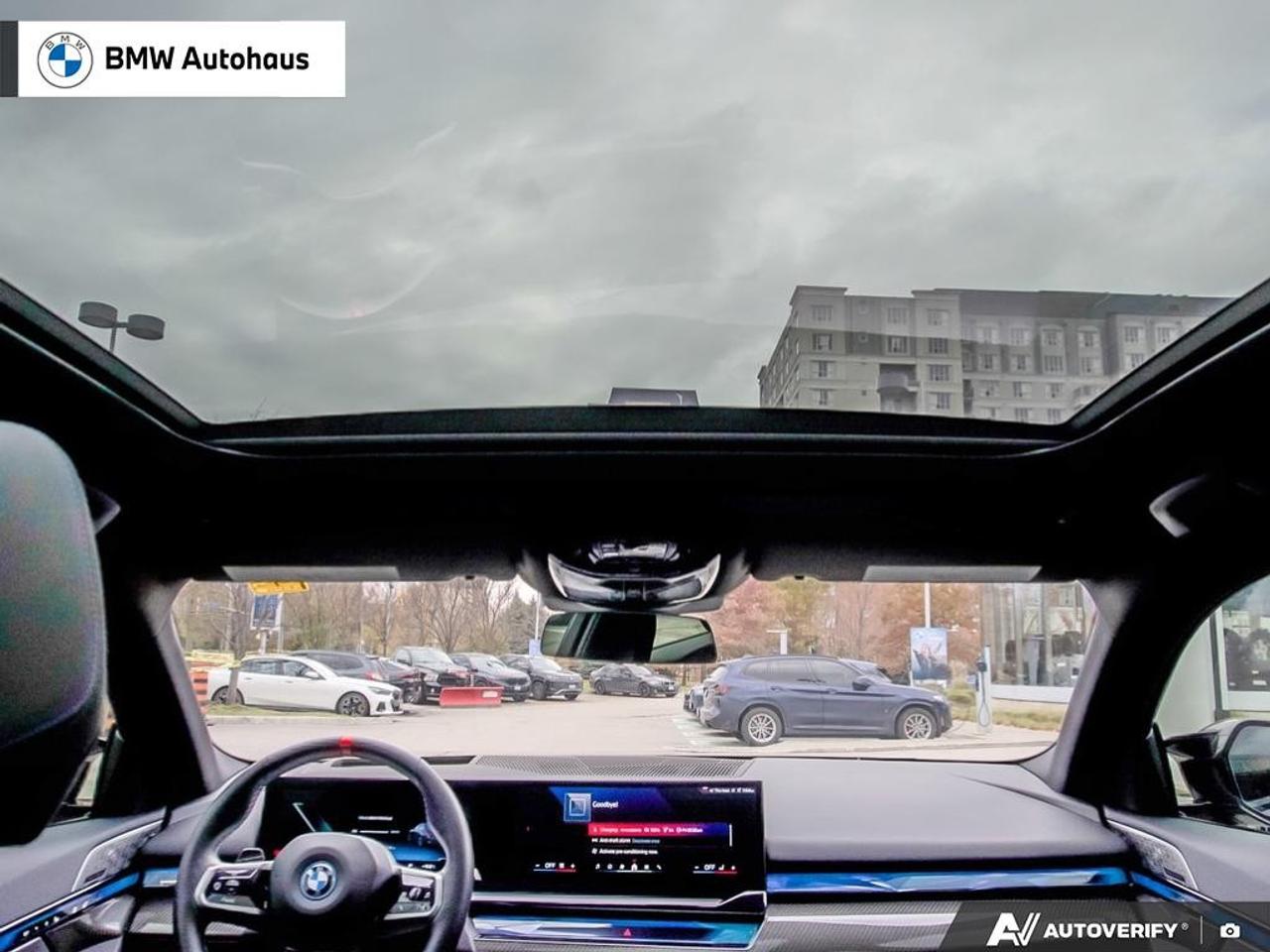 2024 BMW i5 M60 xDrive Sedan Photo