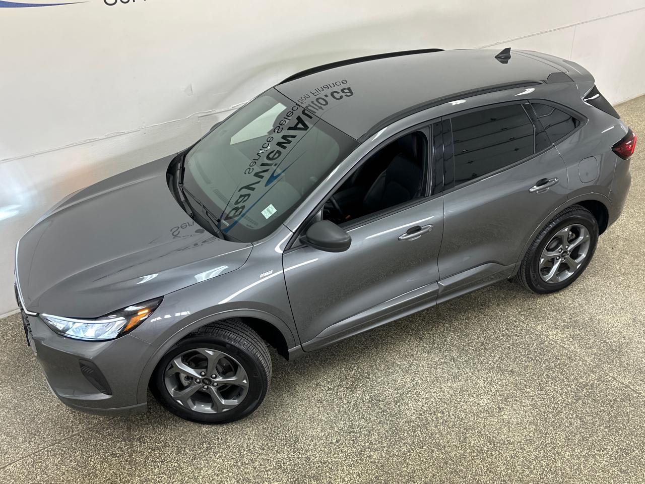 Serving Quinte for 60 years! 43,000 vehicles sold! We are one of Canadas largest independent retailers! High quantity-quality lease returns at live market pricing, best finance rates, rates as low as 6.45%, and no hidden fees. Up to 300 vehicles to choose from in 1 location. The way used car buying should be!