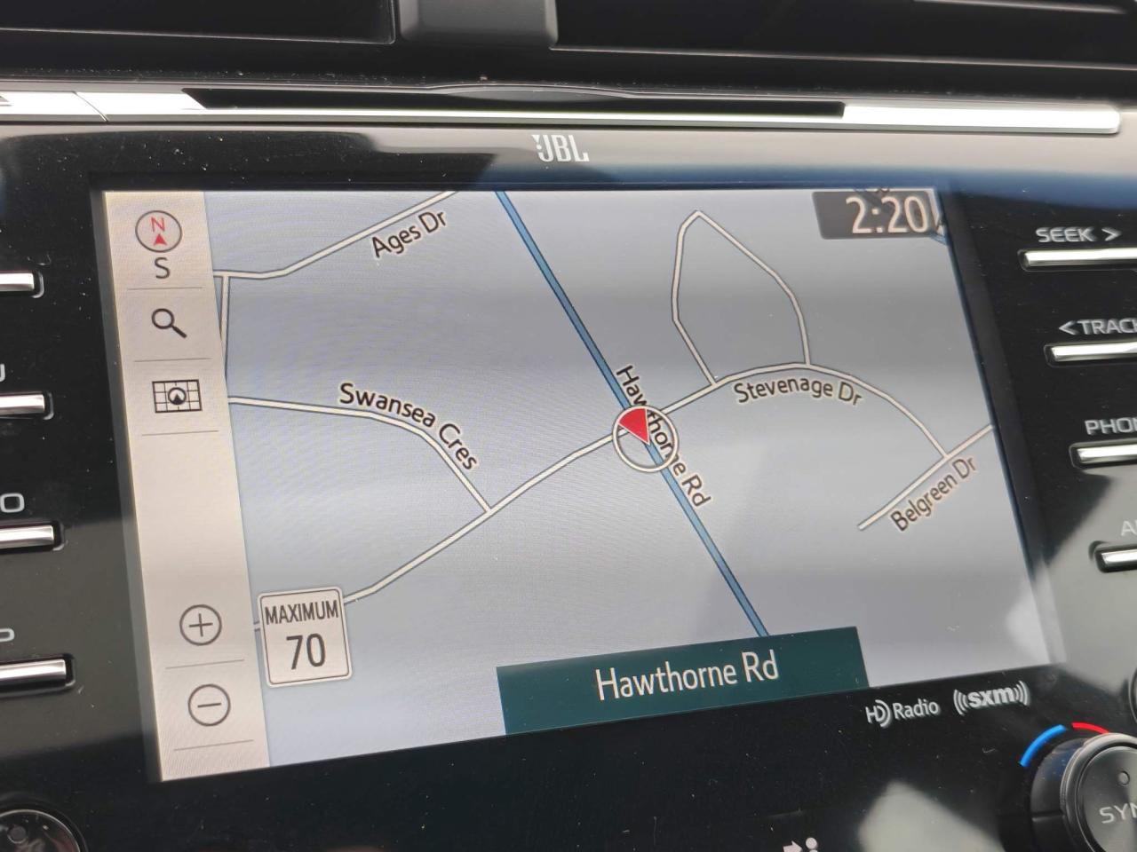 2020 Toyota Camry Hybrid XLE 4dr Sedan Photo