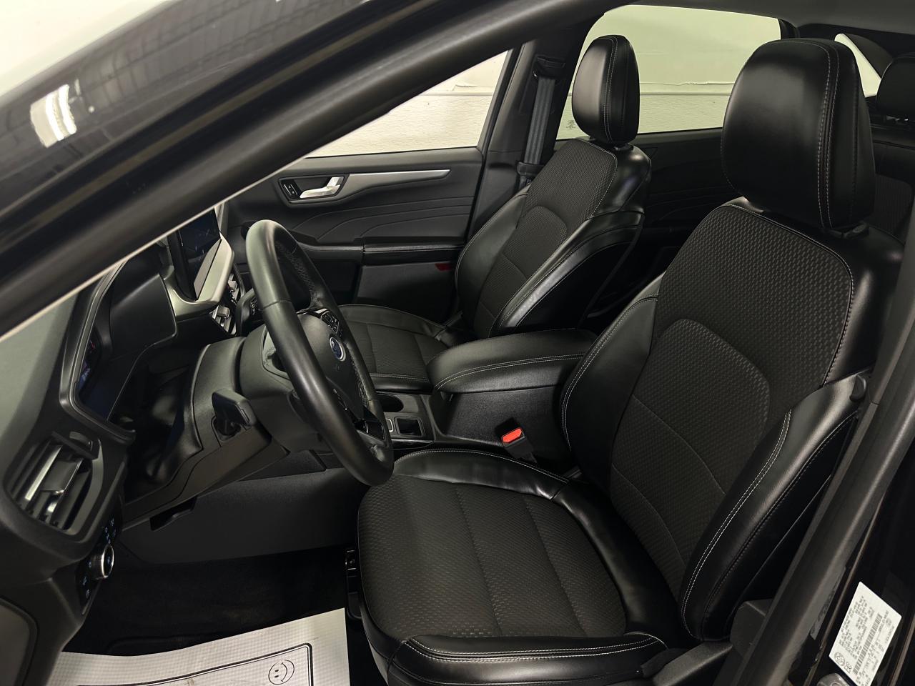 2023 Ford Escape PHEV 4dr Front-Wheel Drive Photo