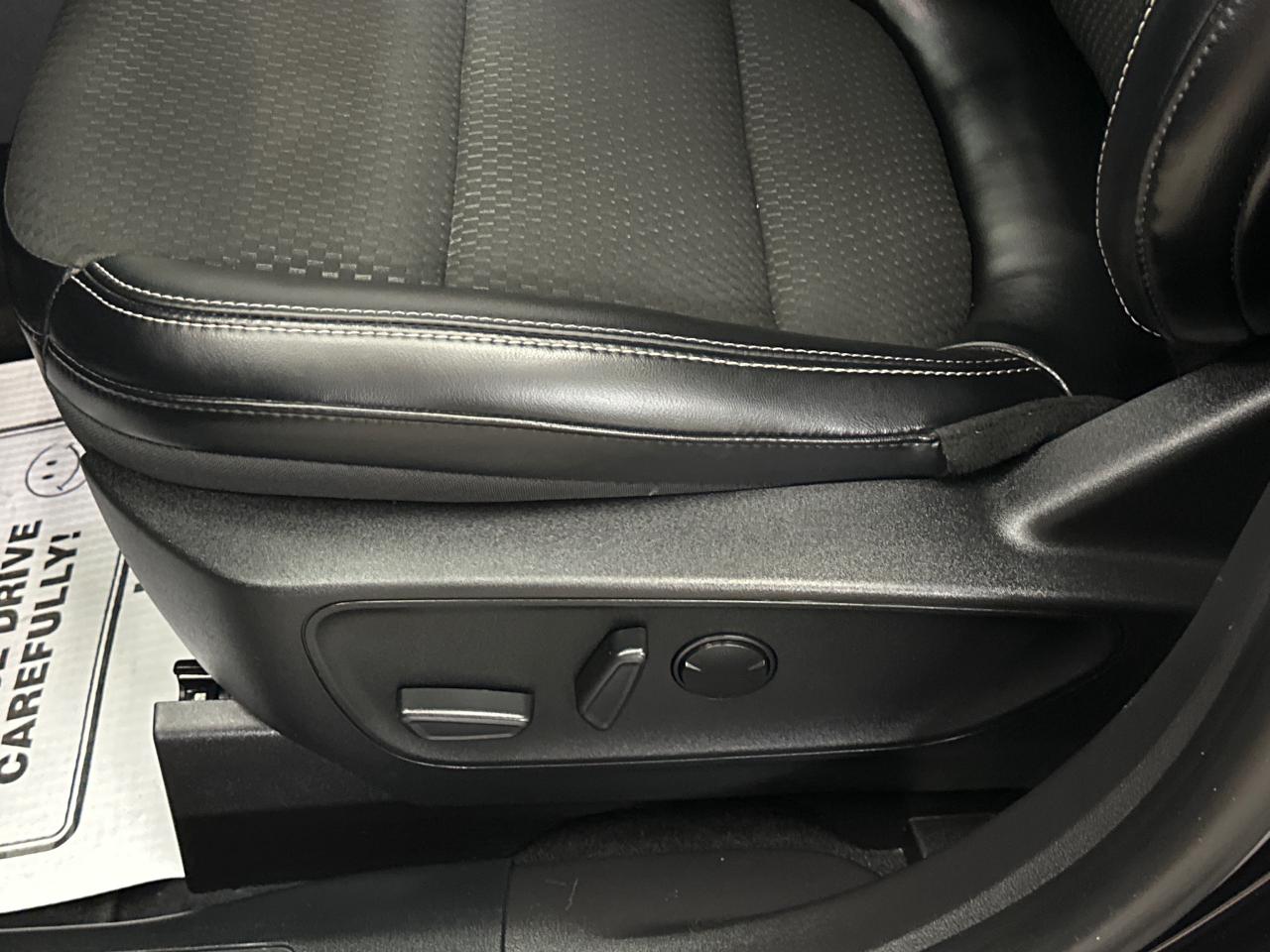 2023 Ford Escape PHEV 4dr Front-Wheel Drive Photo