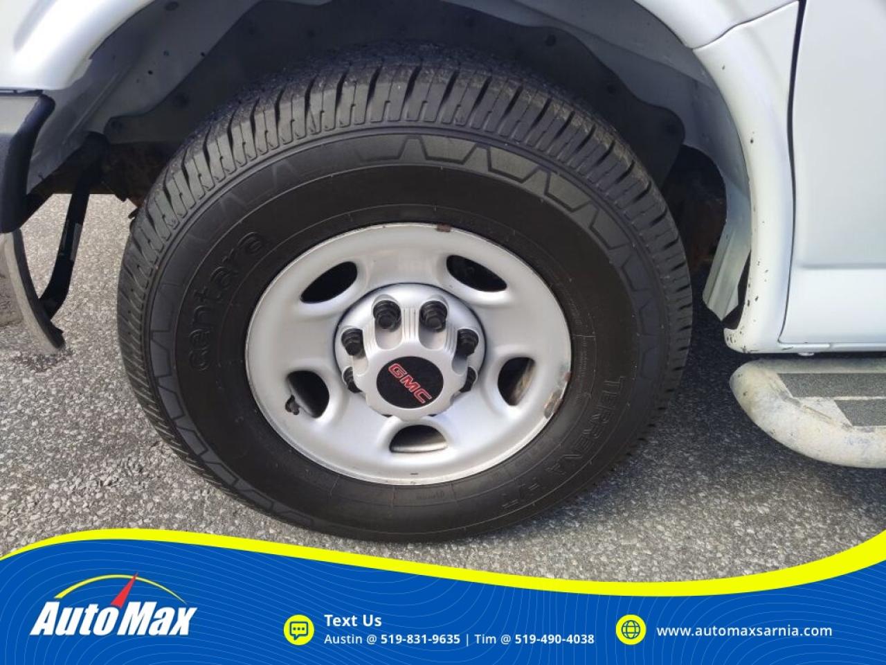 2018 GMC Savana 2500 Work Van Rear-Wheel Drive Cargo Van Photo