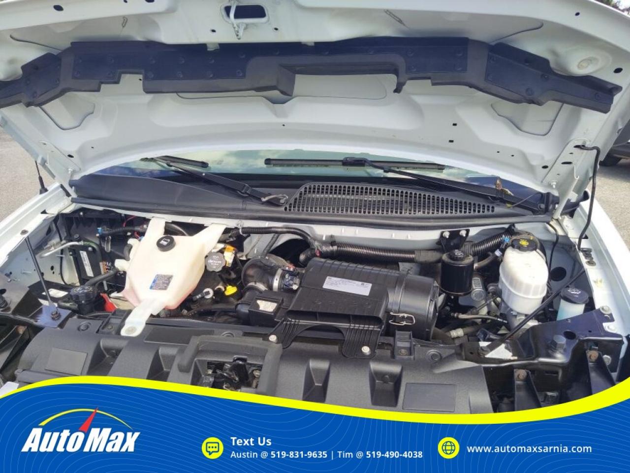 2018 GMC Savana 2500 Work Van Rear-Wheel Drive Cargo Van Photo