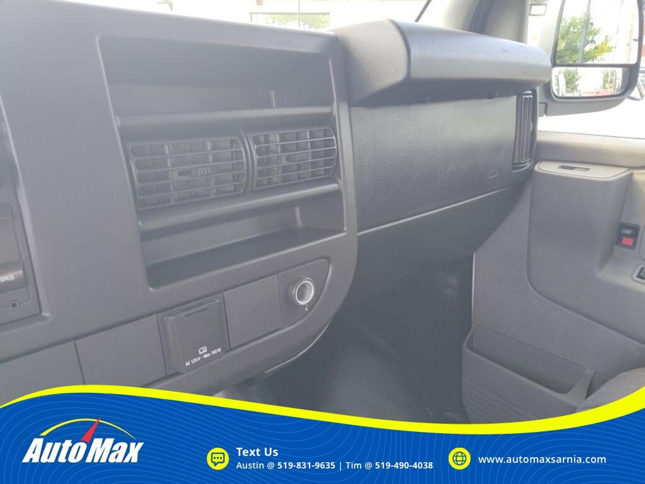 2018 GMC Savana 2500 Work Van Rear-Wheel Drive Cargo Van Photo