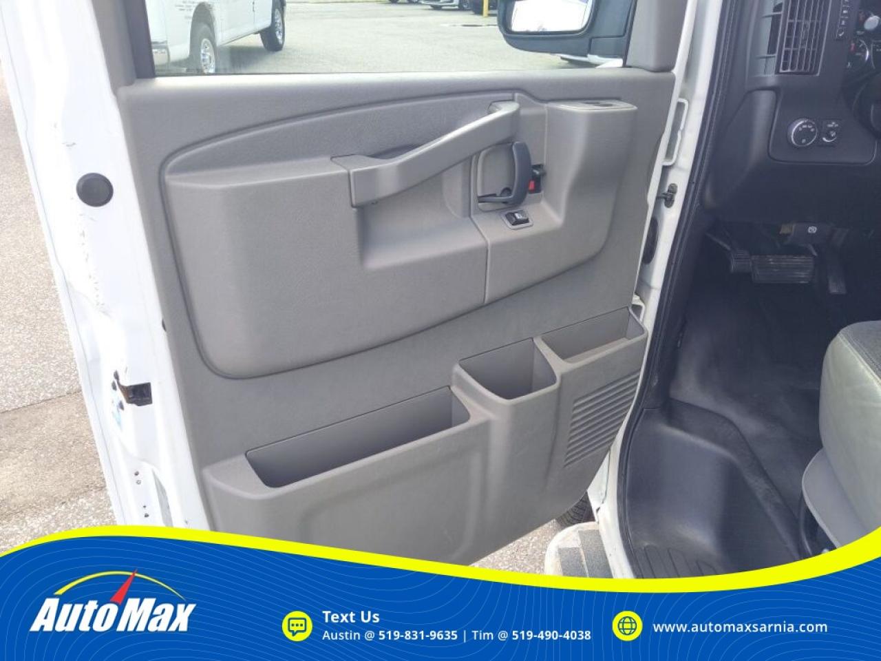 2018 GMC Savana 2500 Work Van Rear-Wheel Drive Cargo Van Photo