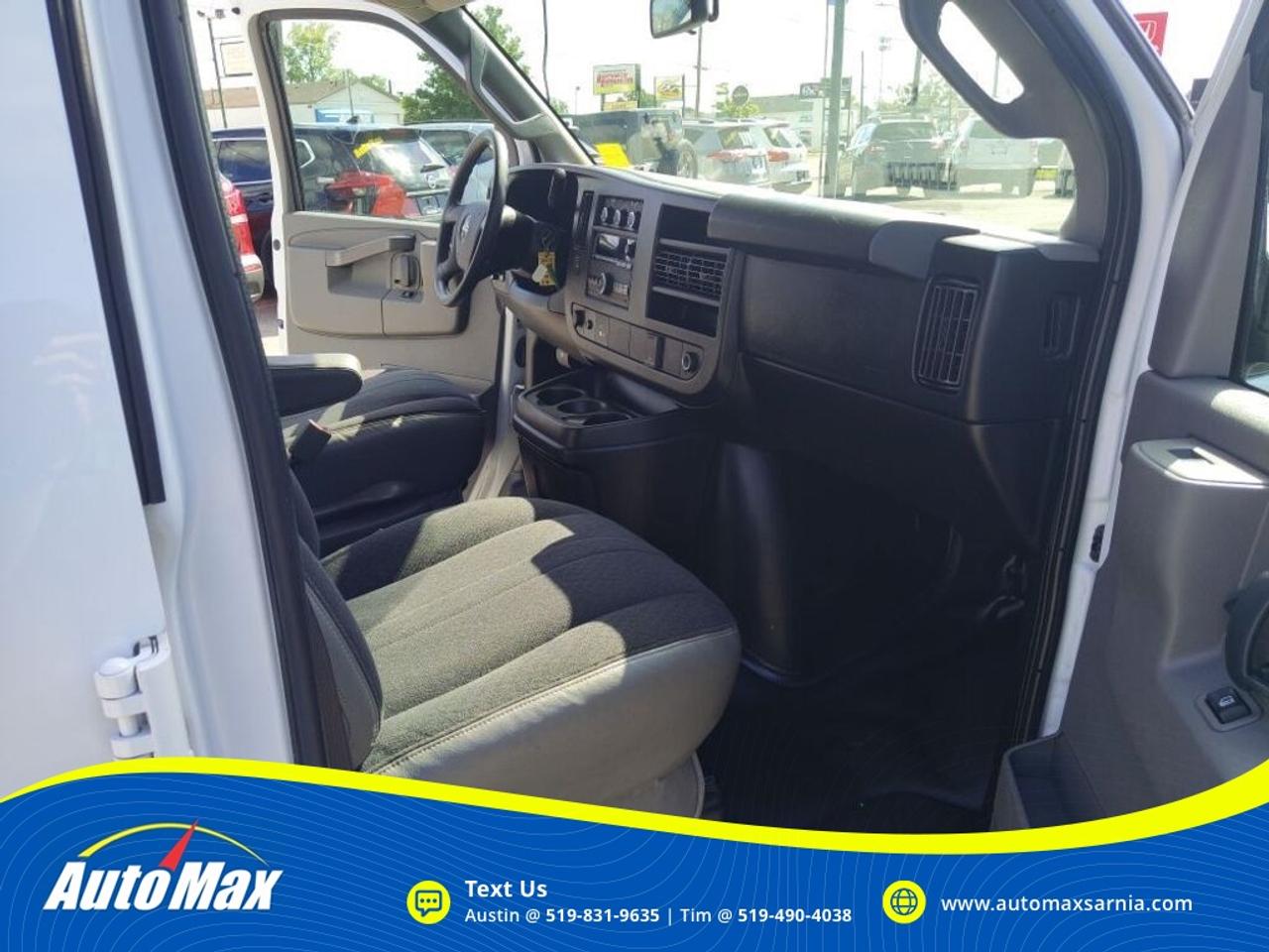 2018 GMC Savana 2500 Work Van Rear-Wheel Drive Cargo Van Photo