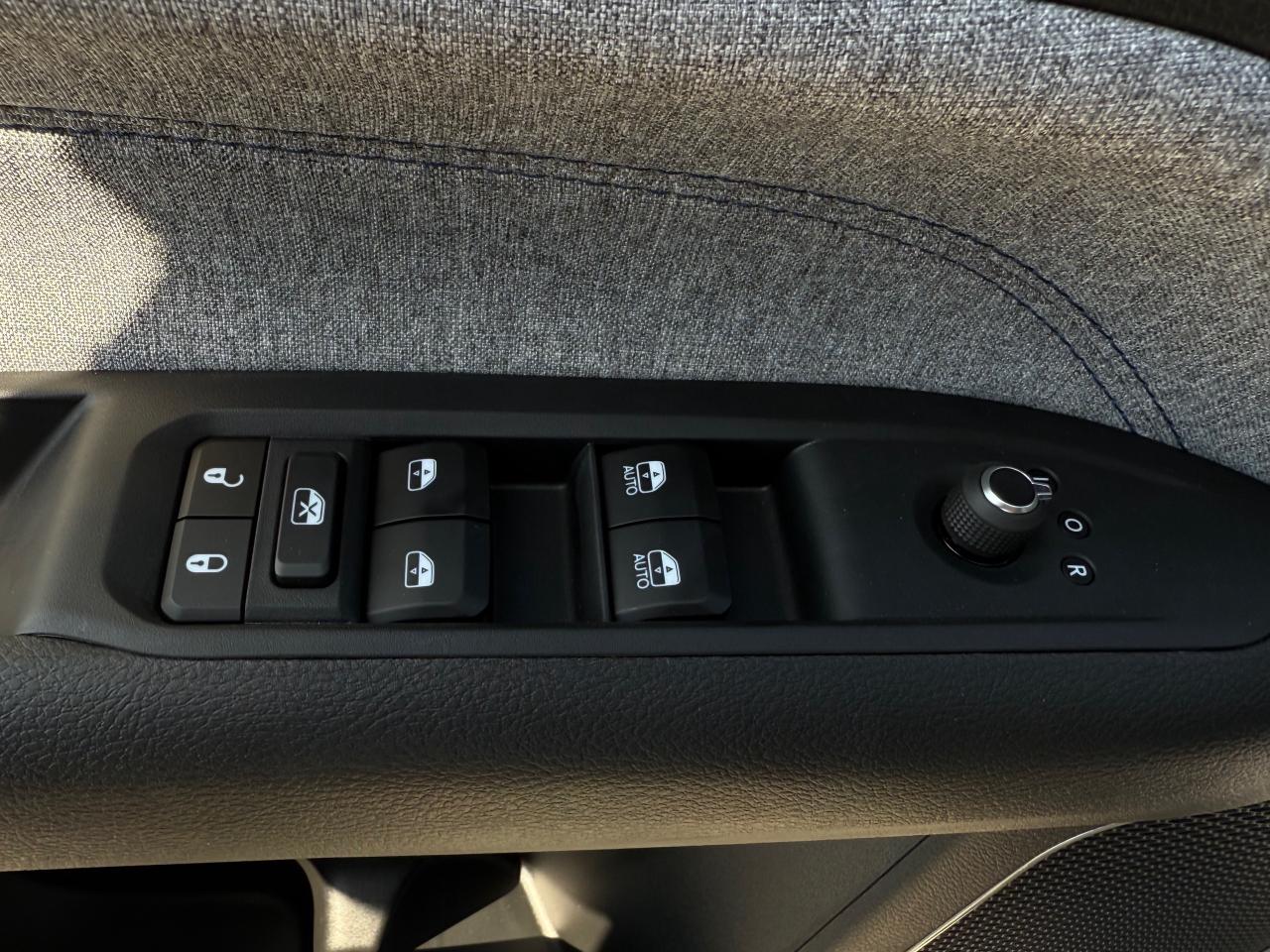 2025 Jeep Compass North 4dr 4x4 Photo