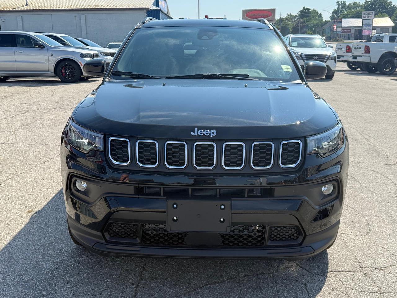 2025 Jeep Compass North 4dr 4x4 Photo