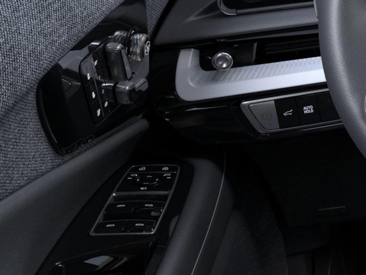 2025 Cadillac OPTIQ Sport Photo