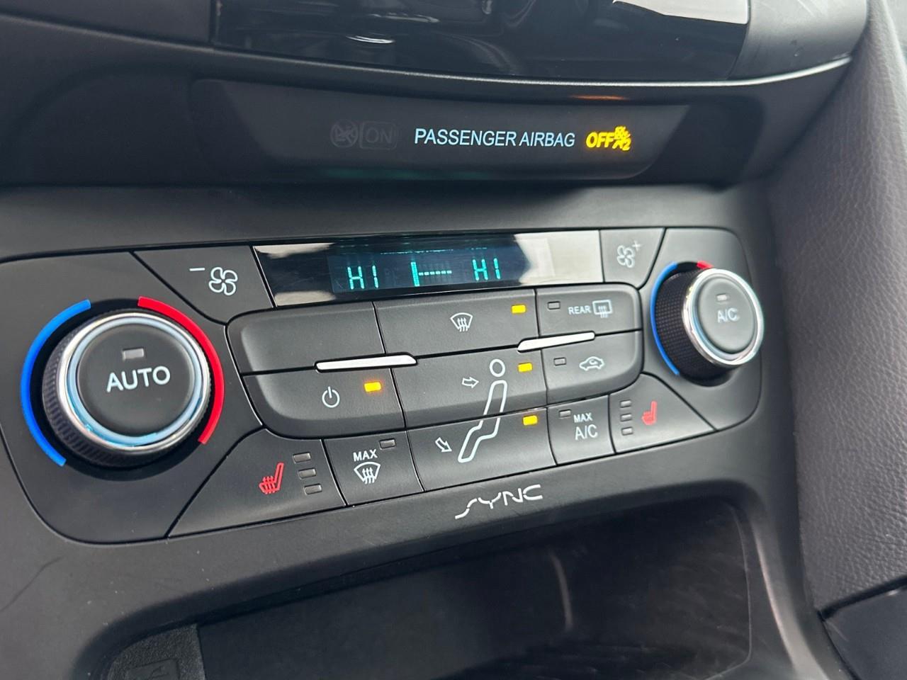 2016 Ford Focus ST Base 4dr Hatchback Photo