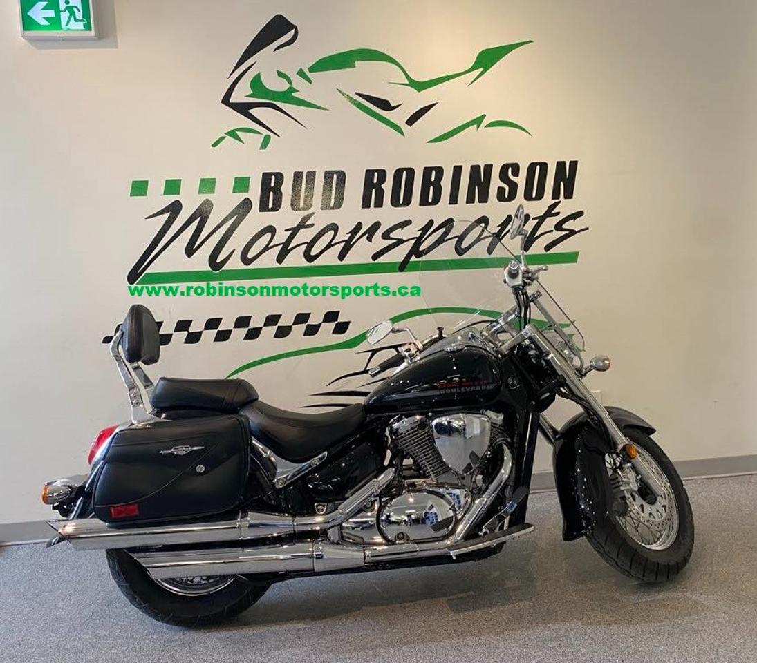 2016 Suzuki BOULEVARD C50T  Photo