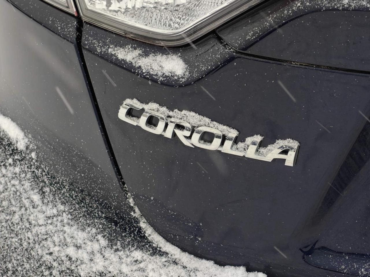 2022 Toyota Corolla Hybrid Base w/Li Battery 4dr Sedan Photo