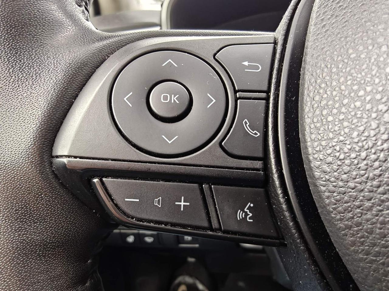 2022 Toyota Corolla Hybrid Base w/Li Battery 4dr Sedan Photo