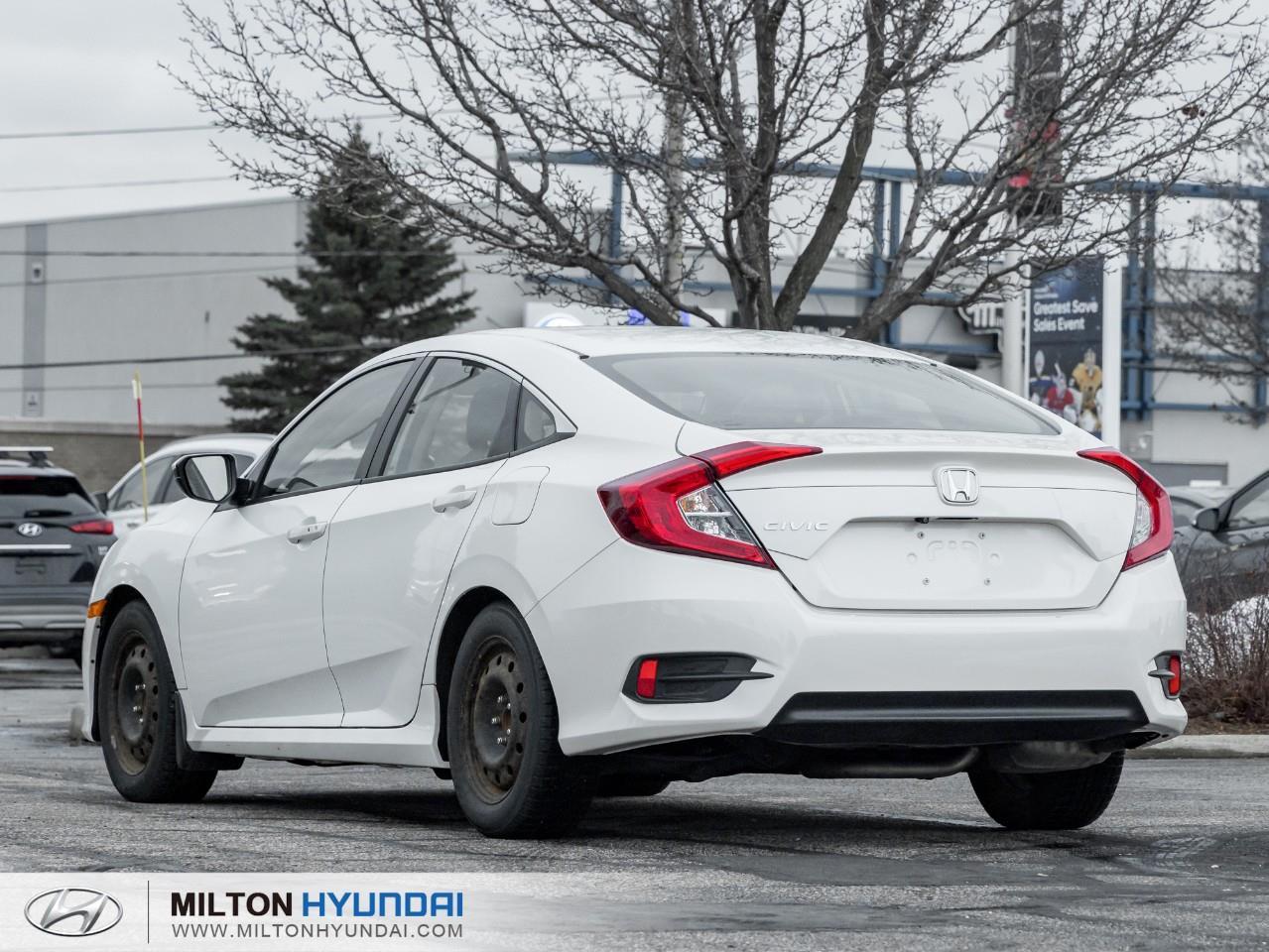 2017 Honda Civic EX (CVT) 4dr Sedan Photo