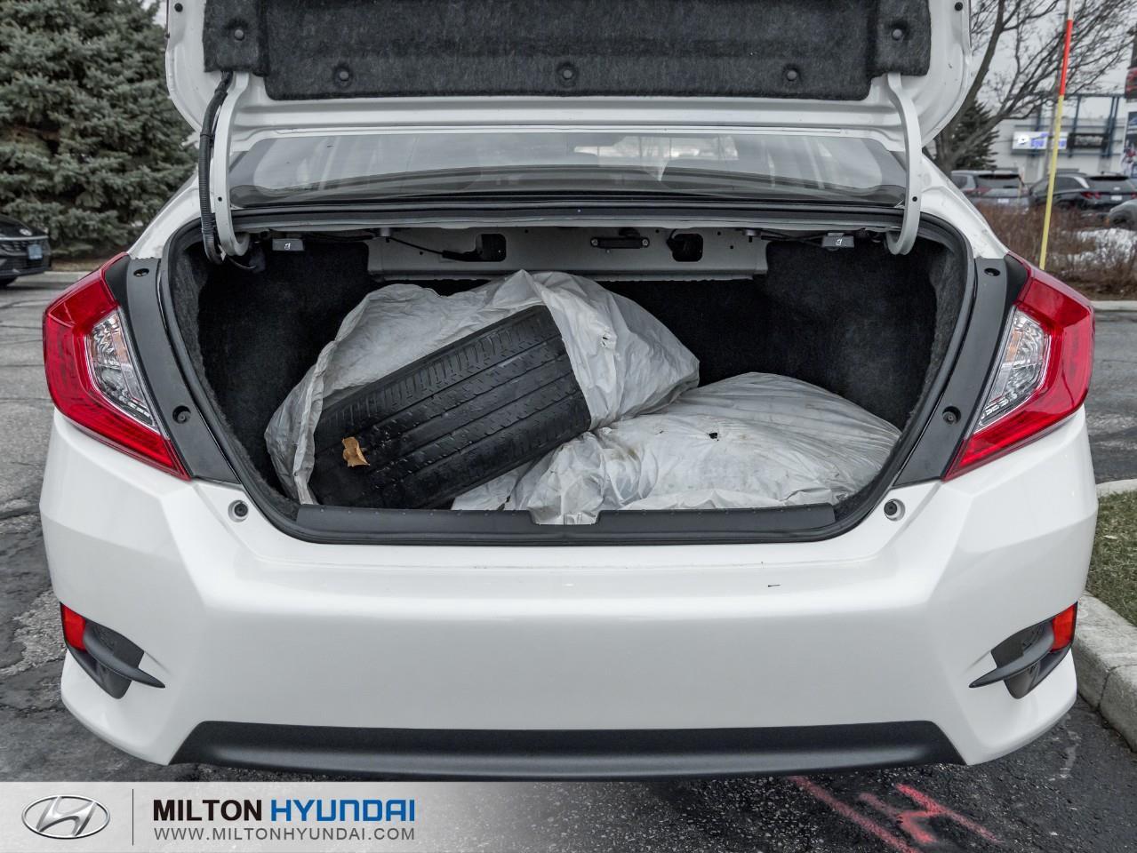 2017 Honda Civic EX (CVT) 4dr Sedan Photo