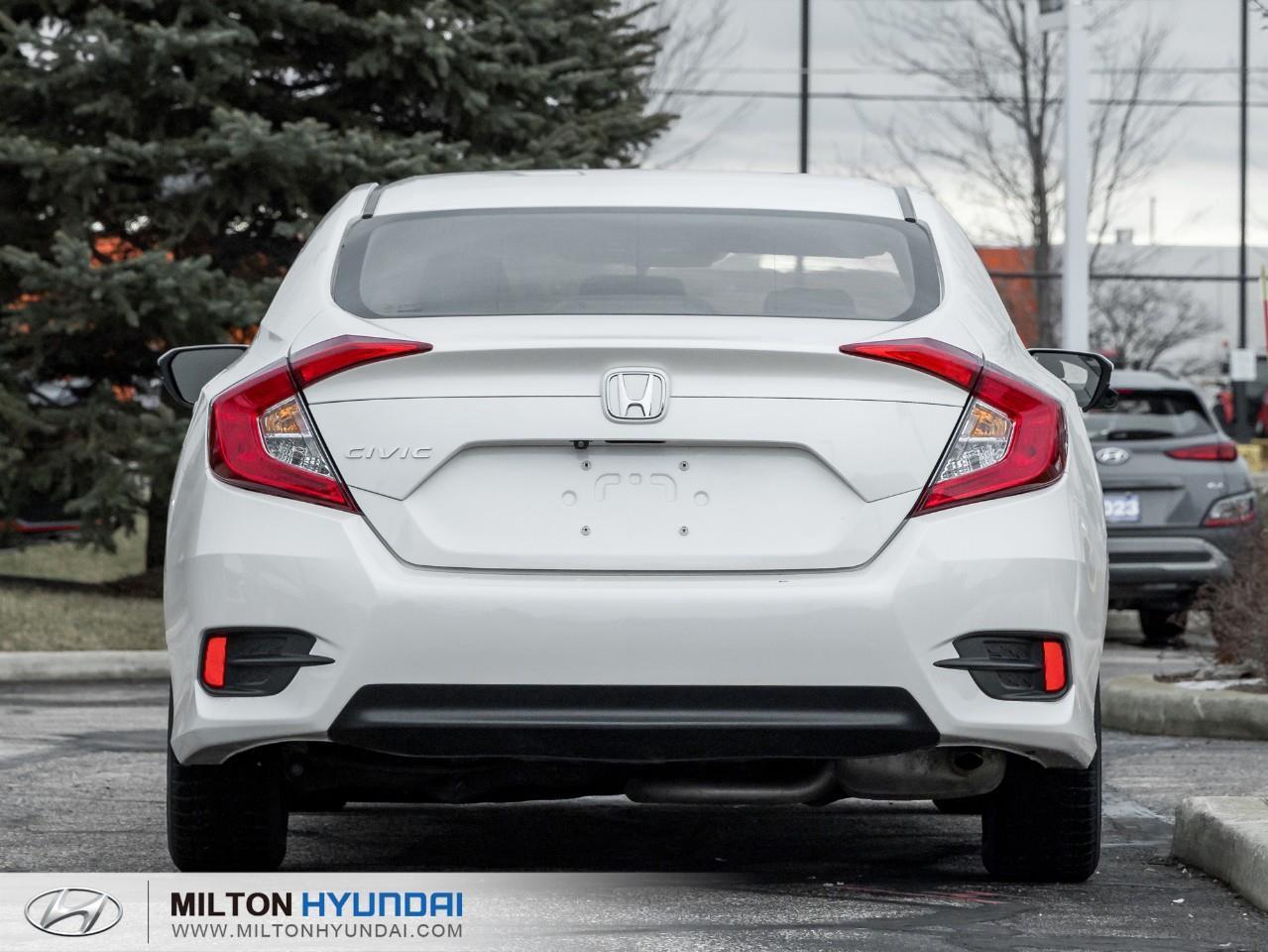 2017 Honda Civic EX (CVT) 4dr Sedan Photo