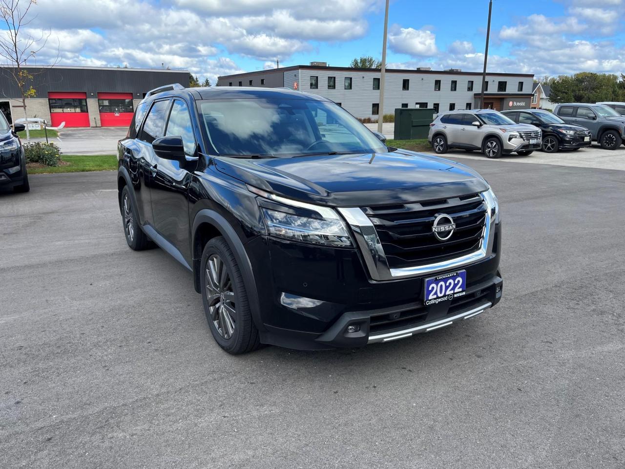 2022 Nissan Pathfinder SL 4dr 4x4 Photo0