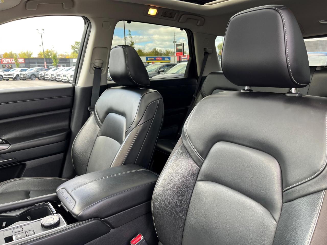 2022 Nissan Pathfinder SL 4dr 4x4 Photo