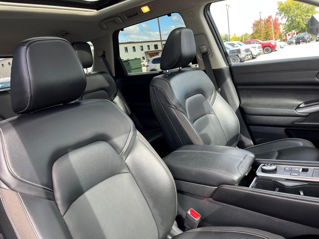 2022 Nissan Pathfinder SL 4dr 4x4 Photo