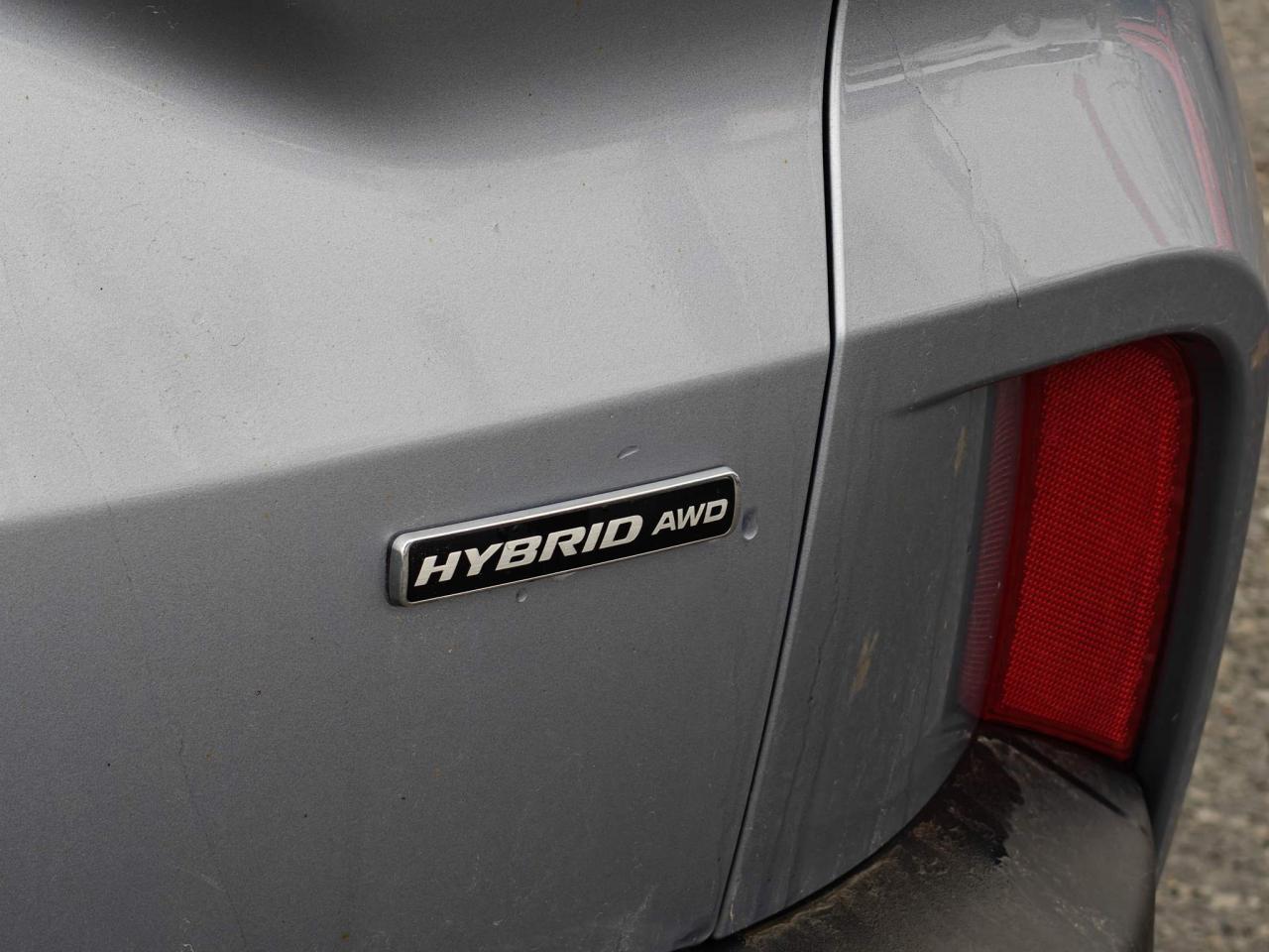 2022 Ford Escape SE Hybrid 4dr All-Wheel Drive Photo