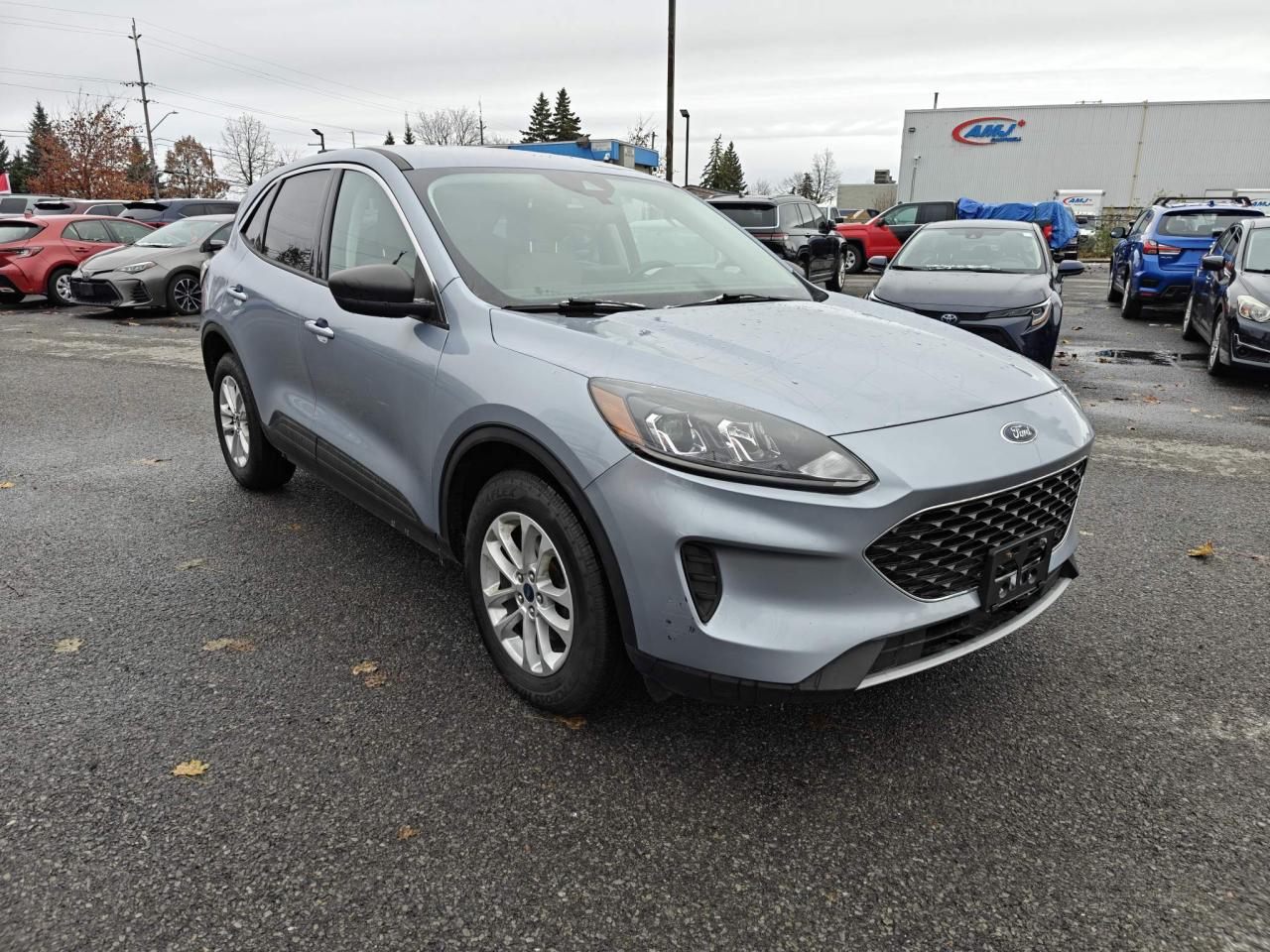 2022 Ford Escape SE Hybrid 4dr All-Wheel Drive Photo