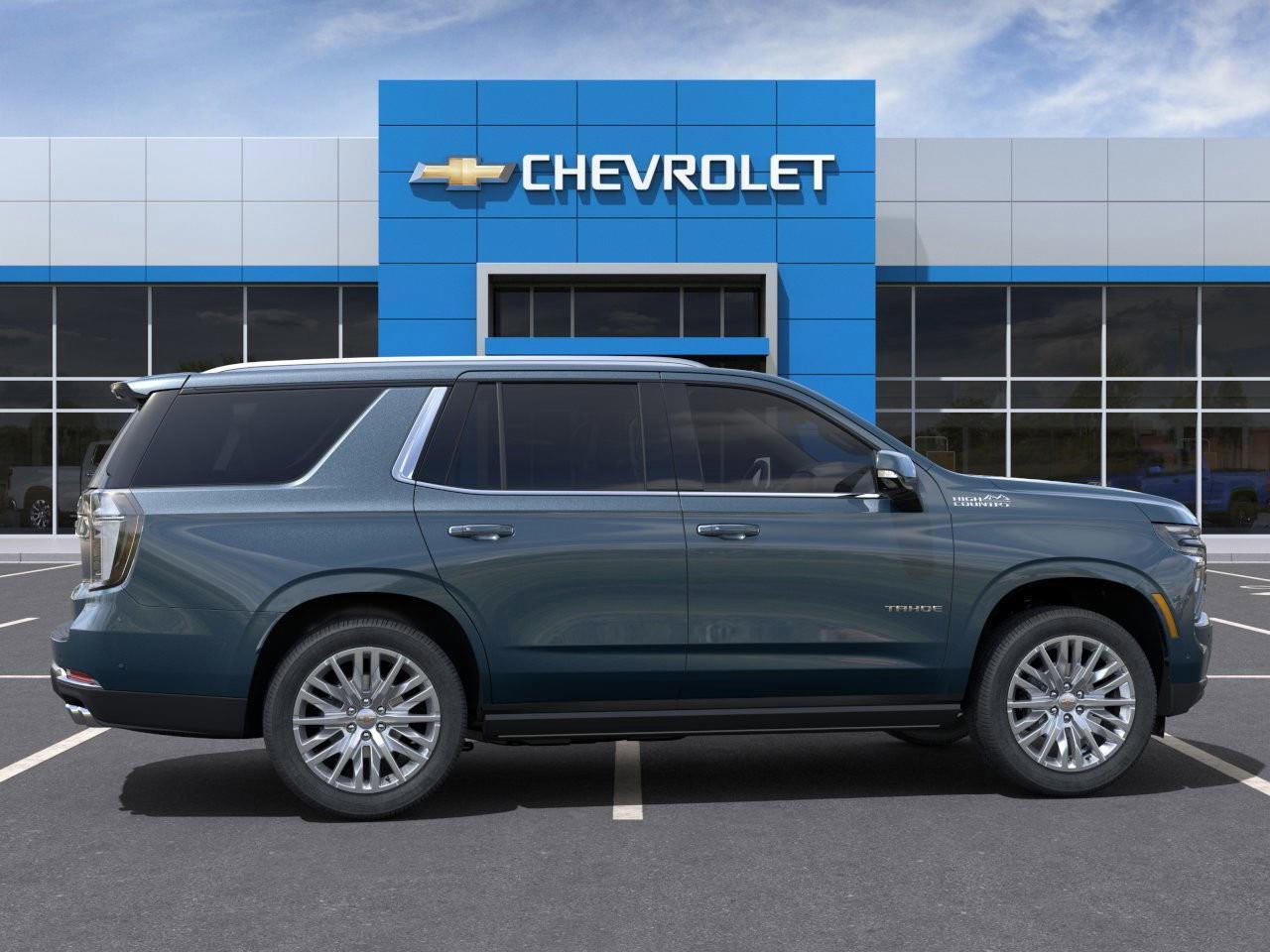 2025 Chevrolet Tahoe High Country 4dr 4x4 Photo4