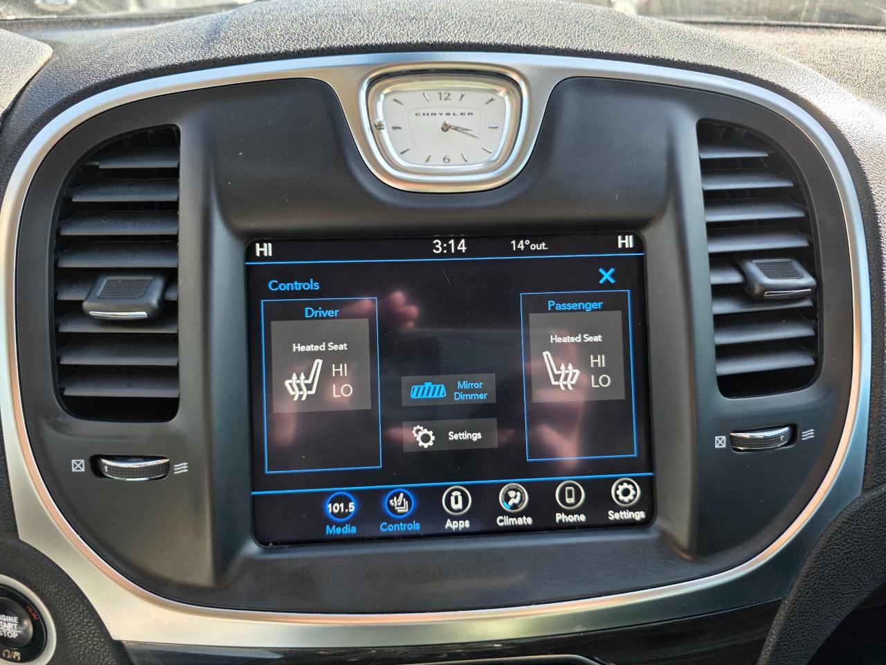 2018 Chrysler 300 Touring 4dr All-wheel Drive Sedan Photo