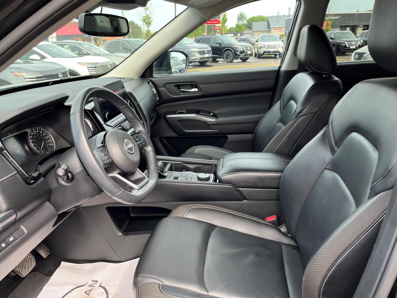 2022 Nissan Pathfinder SL 4dr 4x4 Photo