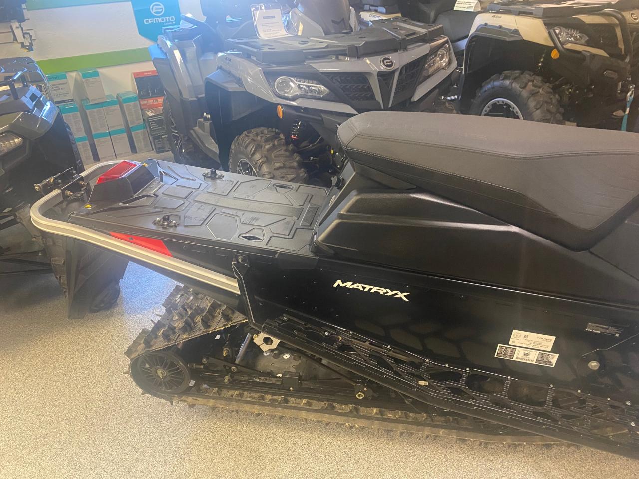 2023 Polaris ProStar S4 Indy Adventure 137  Photo4