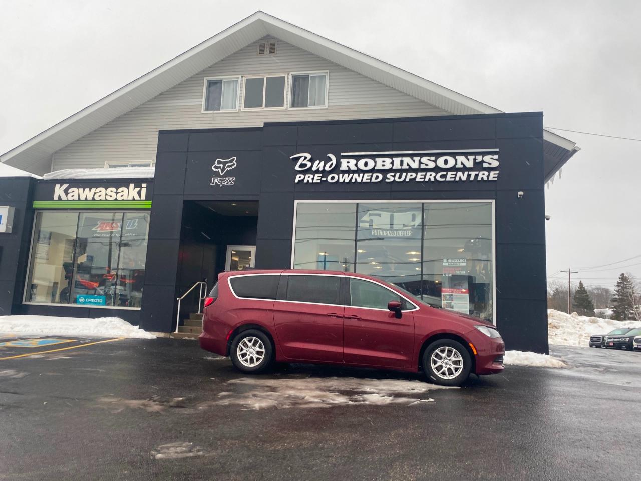 2022 Chrysler Grand Caravan SXT Front-Wheel Drive Passenger Van Photo