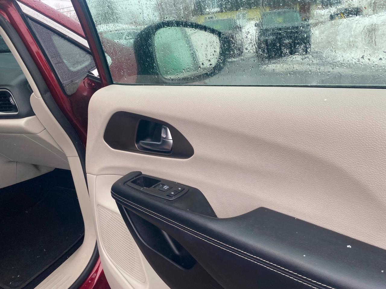 2022 Chrysler Grand Caravan SXT Front-Wheel Drive Passenger Van Photo