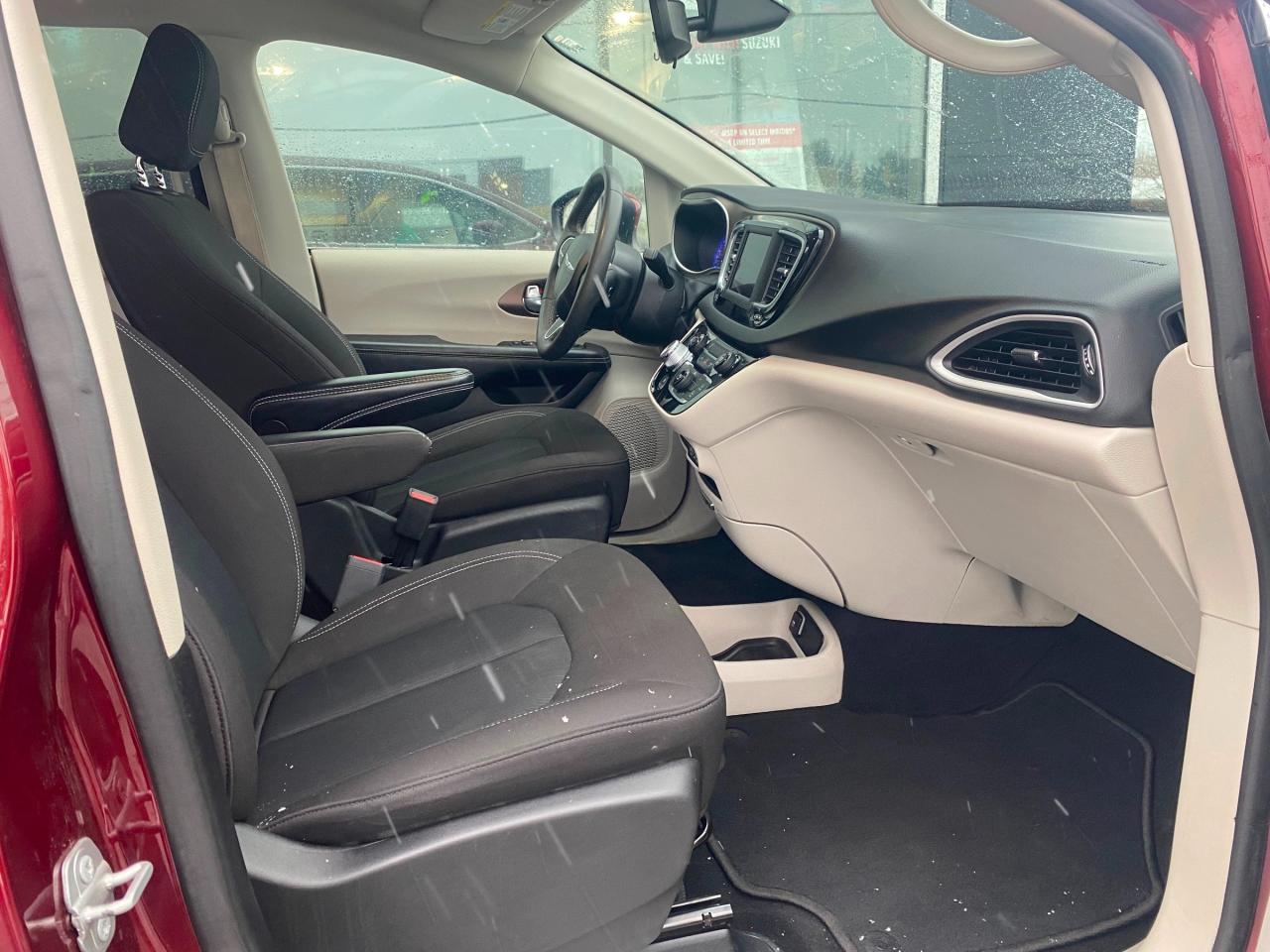 2022 Chrysler Grand Caravan SXT Front-Wheel Drive Passenger Van Photo